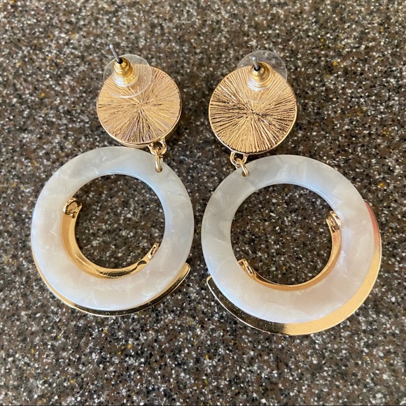 Dangling earrings - Picture 2 of 5